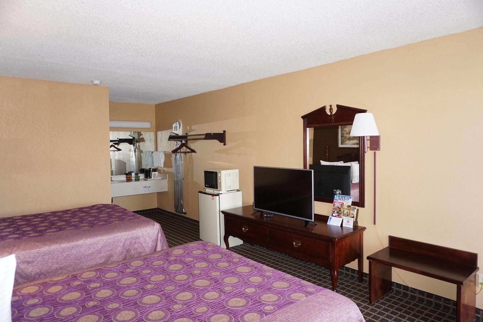 Star Plus Inn & Suites Selmer Exterior foto