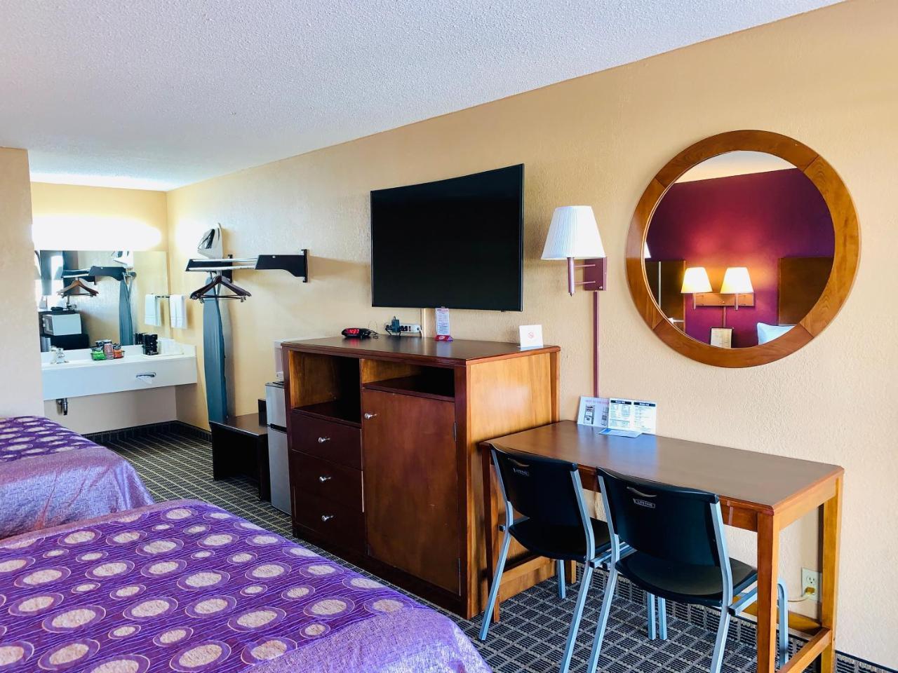 Star Plus Inn & Suites Selmer Exterior foto