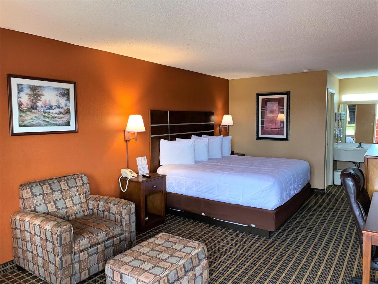 Star Plus Inn & Suites Selmer Exterior foto