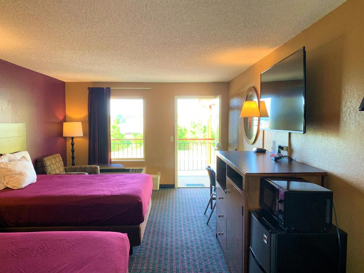 Star Plus Inn & Suites Selmer Exterior foto